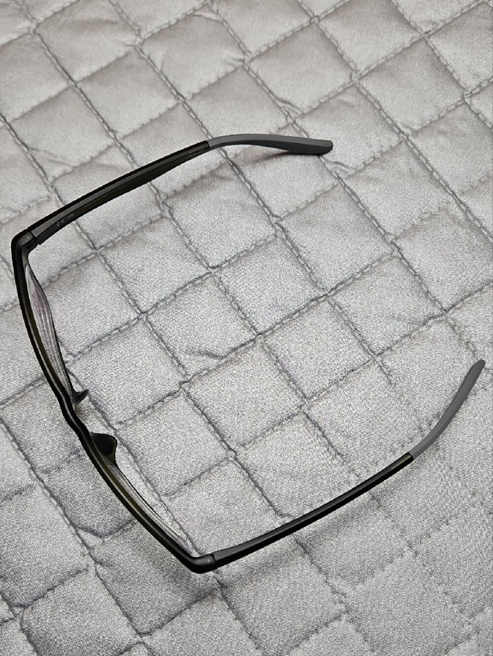 Nike Men's Black and Gray Eyewear Gold Temple Arm Nike 7116 Live Free - Picture 8 of 16